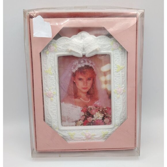 Wedding Day Photo Frame 3.5x5 Bride Picture White Ceramic Bells Flowers 1989 - Picture 3 of 14